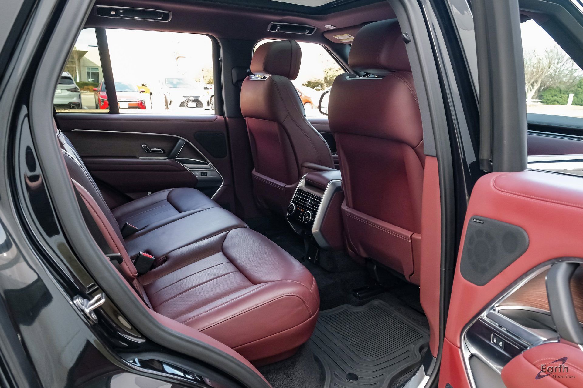 Used 2024 Land Rover Range Rover SE AWD/4WD image 83