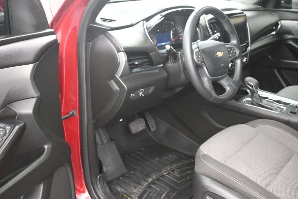 Used 2023 Chevrolet Traverse LT FWD image 10