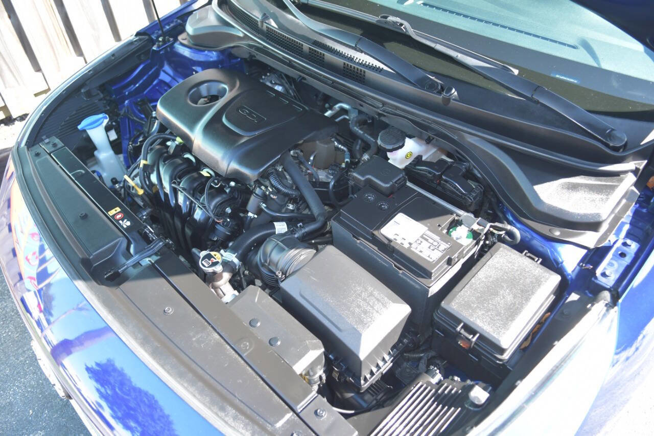 Used 2019 Hyundai Accent SE image 20