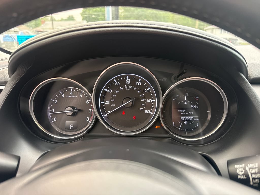 Used 2017 MAZDA MAZDA6 Touring FWD image 2