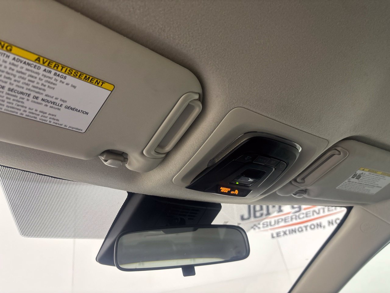 Used 2024 Toyota Corolla LE FWD image 22