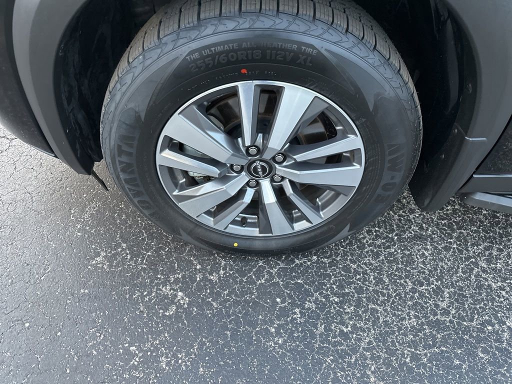 Used 2023 Nissan Pathfinder SL image 9