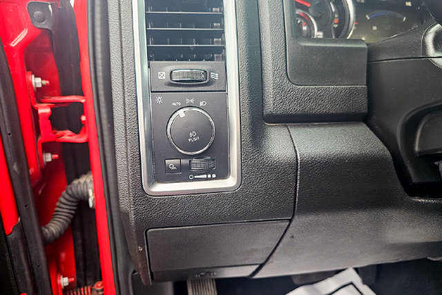 Used 2022 RAM 1500 Warlock AWD/4WD image 22