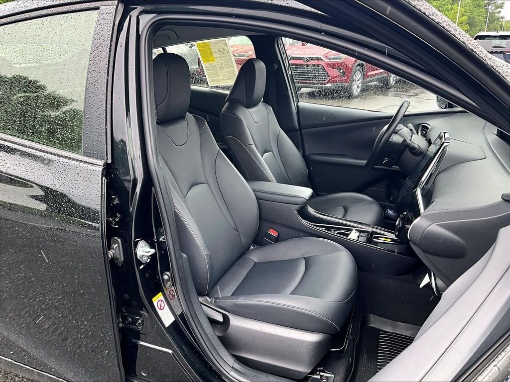 Used 2022 Toyota Prius Prime XLE FWD image 11