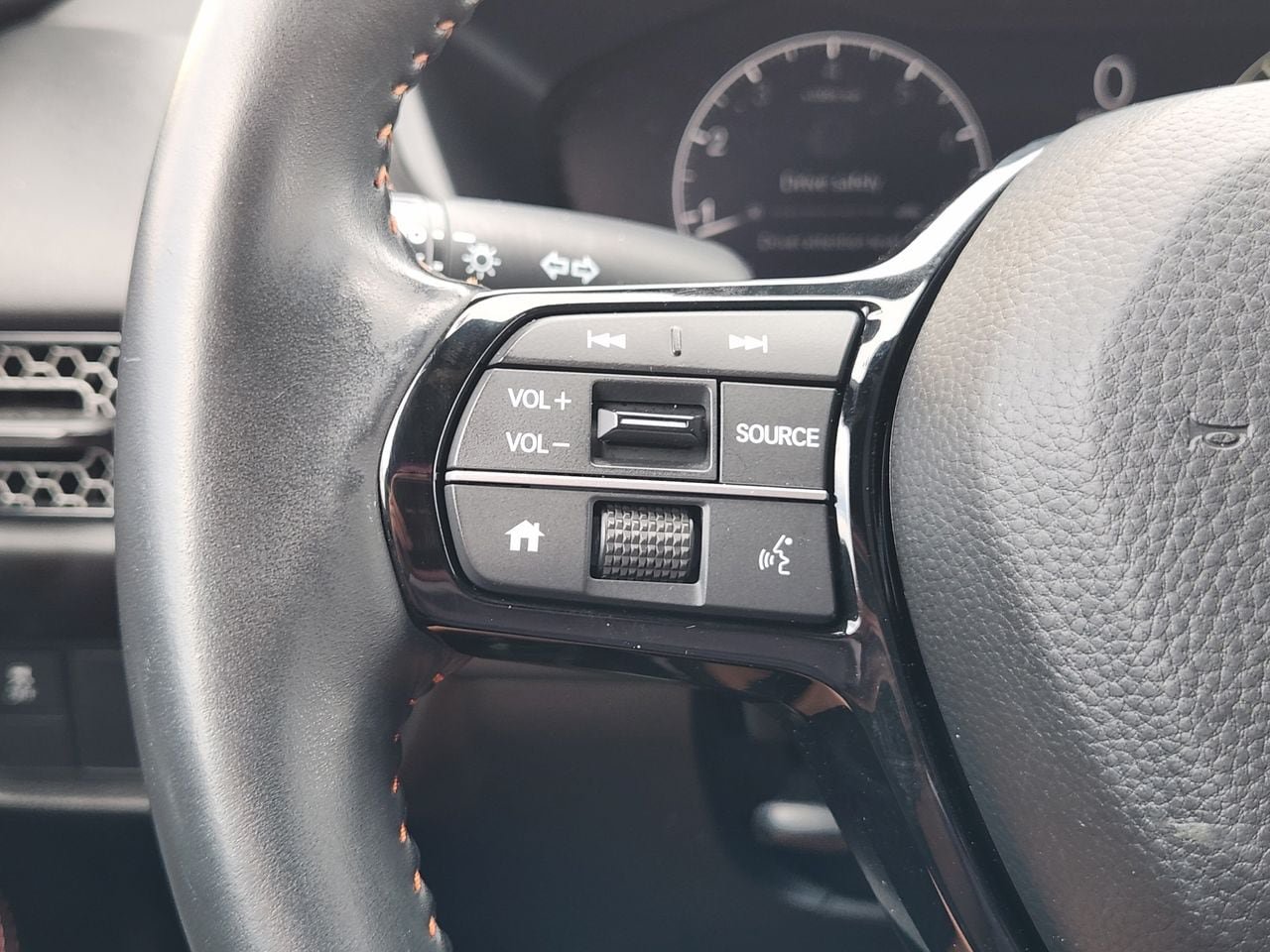 Used 2025 Honda HR-V Sport image 27