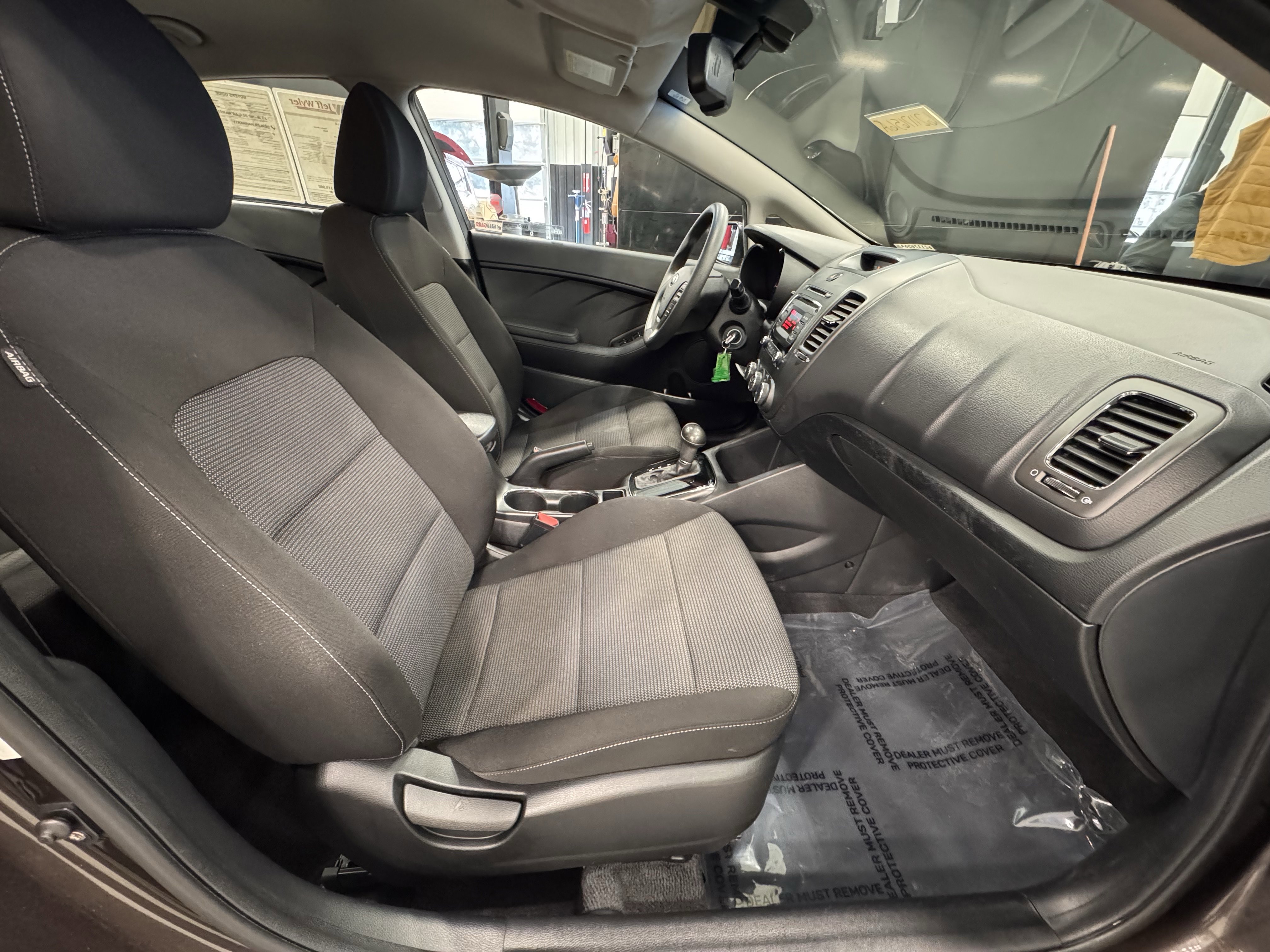 Used 2018 Kia Forte LX image 23