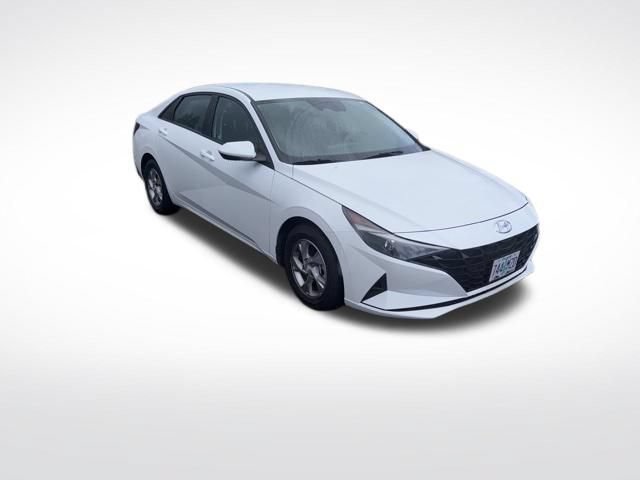 Used 2021 Hyundai Elantra SE w/ Cargo Package