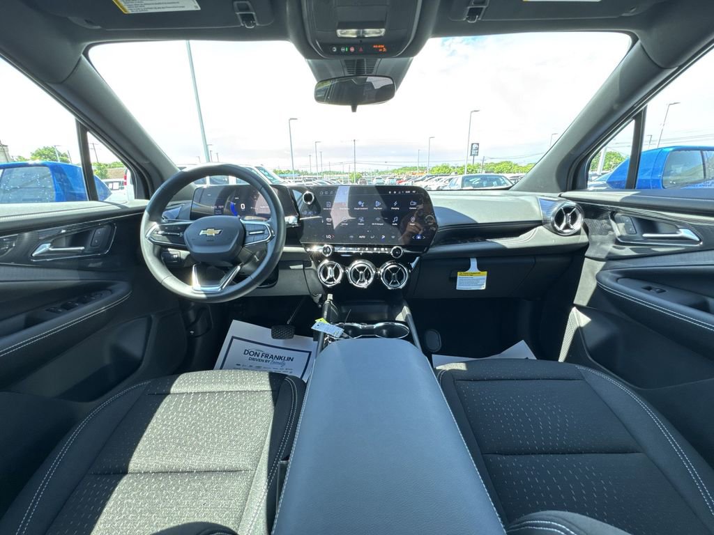 New 2025 Chevrolet Blazer EV LT image 10