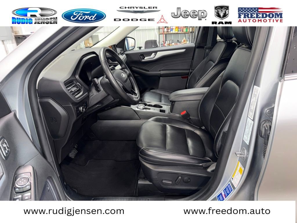 Used 2024 Ford Escape Platinum AWD/4WD image 9