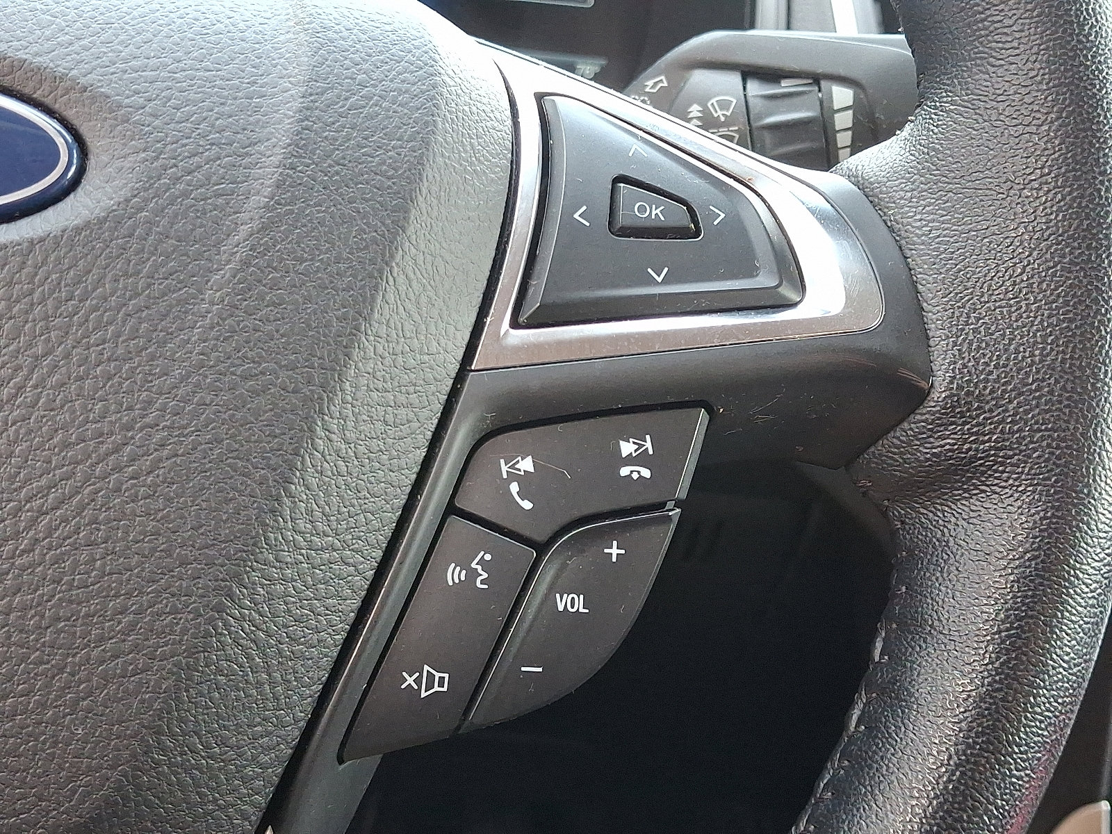 Certified 2023 Ford Edge SEL w/ Sport Appearance Package image 24