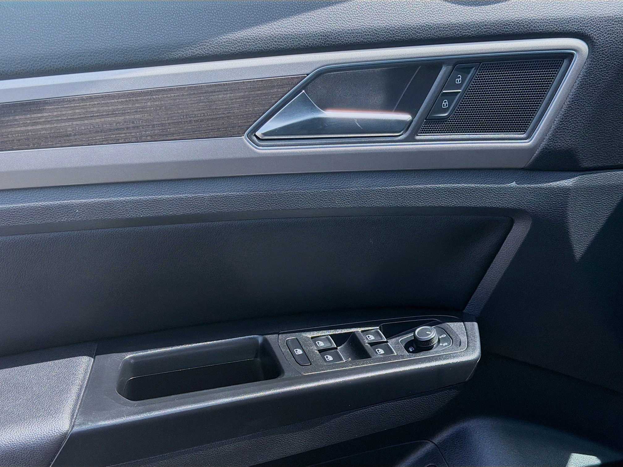 Used 2019 Volkswagen Atlas SE image 14