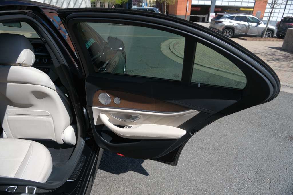 Used 2017 Mercedes-Benz E 43 AMG 4MATIC Sedan image 36