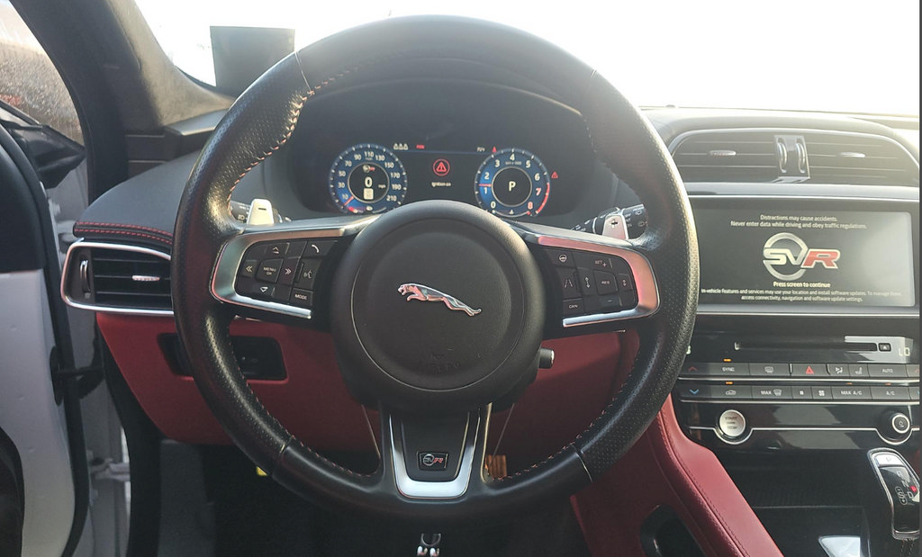 Used 2020 Jaguar F-PACE SVR AWD/4WD image 14