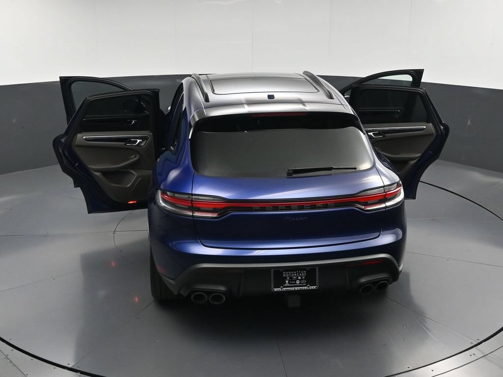 Certified 2026 Porsche Macan AWD/4WD image 33