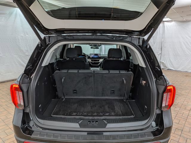 Used 2025 Ford Explorer Active w/ Active Comfort Package image 22