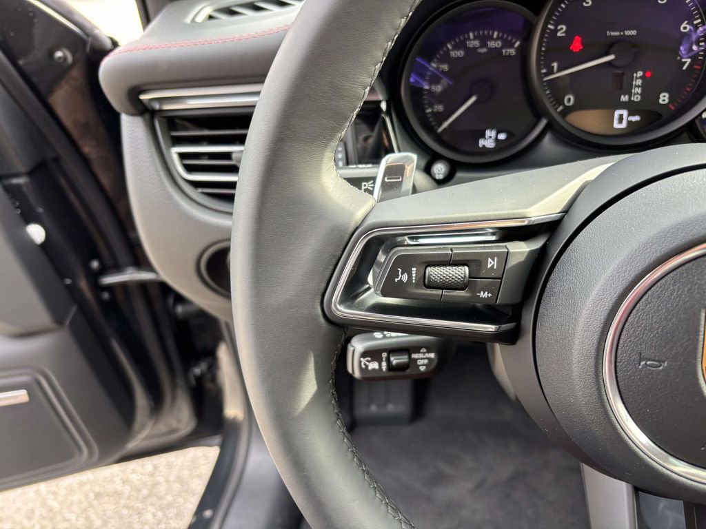 New 2026 Porsche Macan image 27