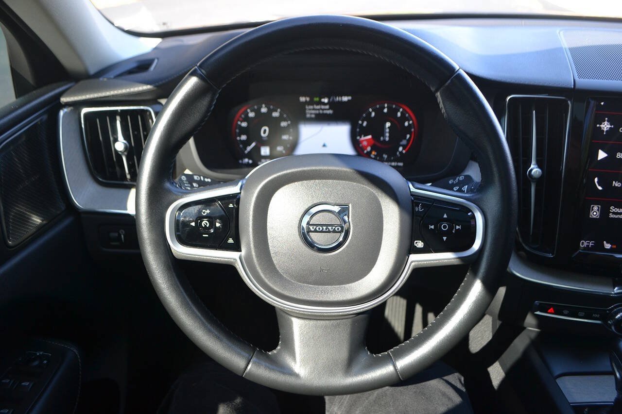 Used 2020 Volvo XC60 T6 Inscription w/ Protection Package Premier AWD/4WD image 5