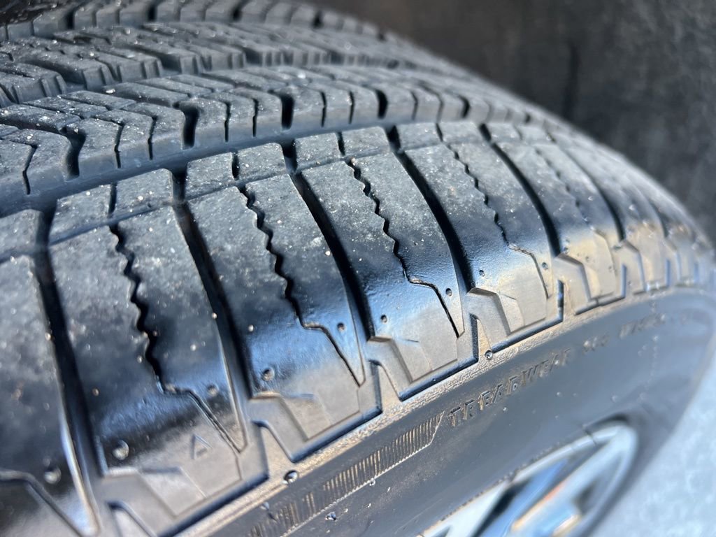 Used 2024 Volkswagen Atlas SEL Premium R-Line image 9