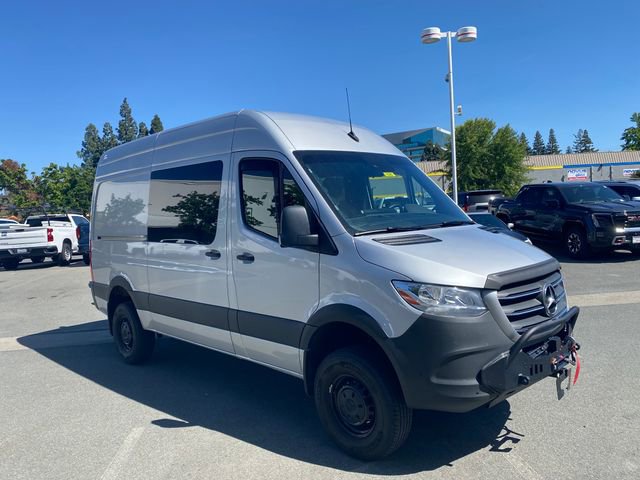 Used 2022 Mercedes-Benz Sprinter 2500 image 4