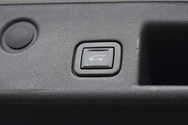 Certified 2020 Chevrolet Equinox LT FWD image 18