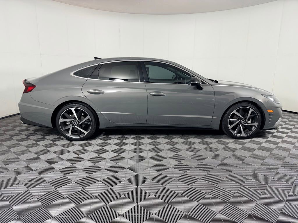 Used 2023 Hyundai Sonata SEL Plus image 3