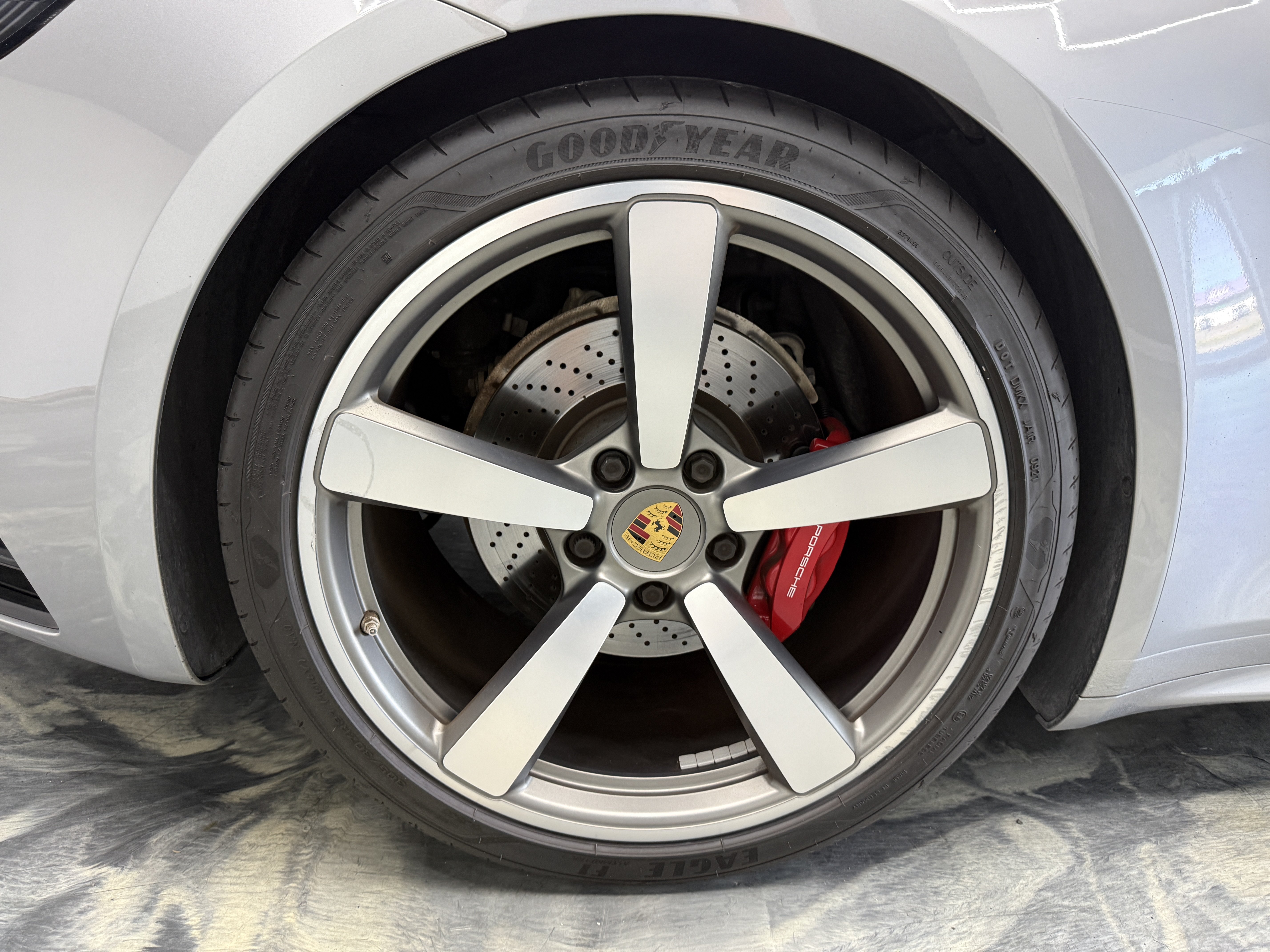 Used 2021 Porsche 911 Targa 4S AWD/4WD image 36
