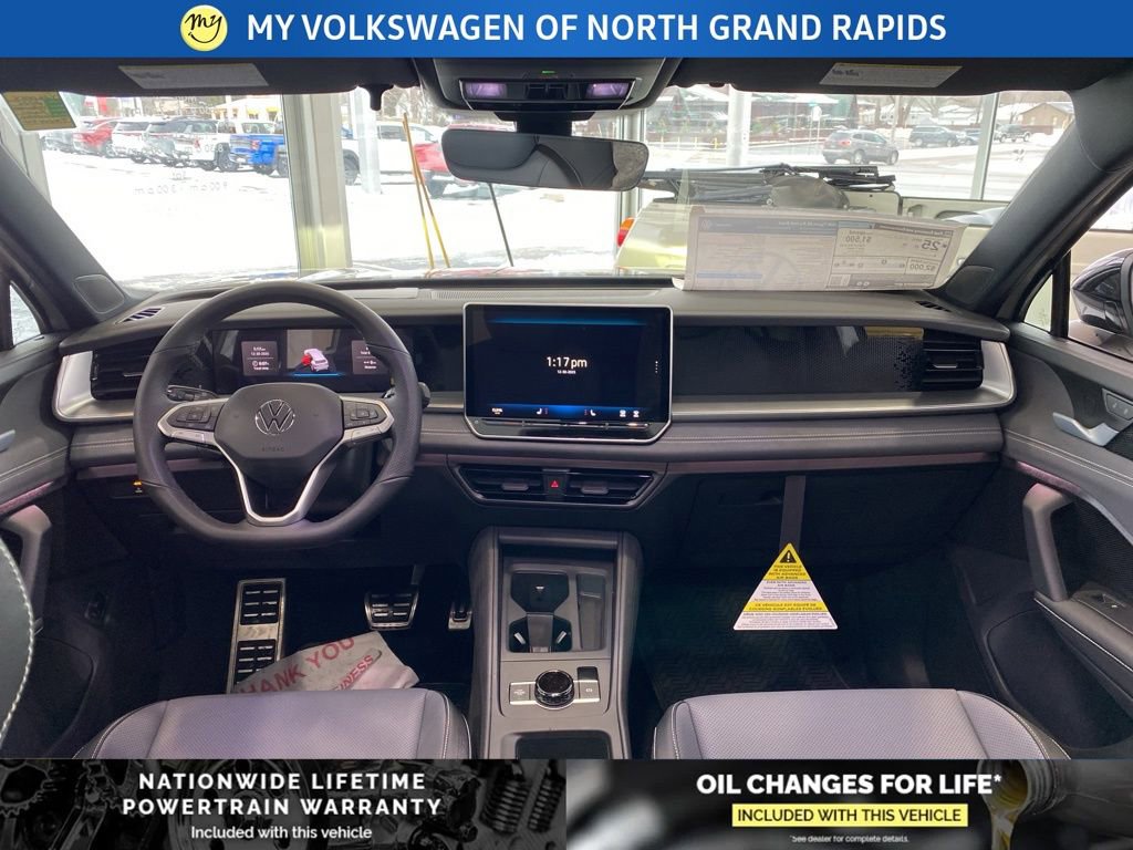 New 2026 Volkswagen Tiguan SE R-Line image 17