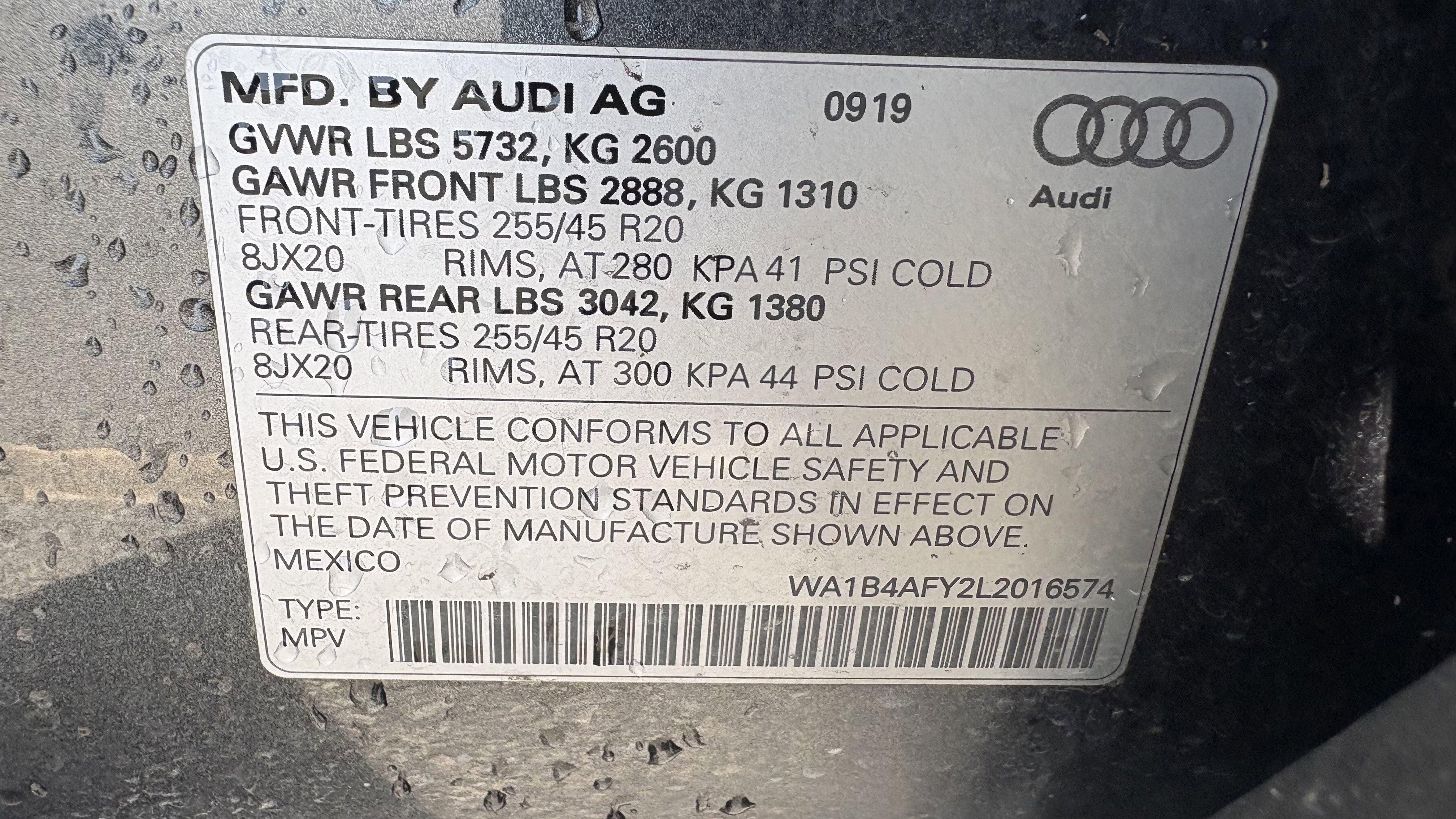 Used 2020 Audi SQ5 Premium Plus w/ Premium Plus Package image 34