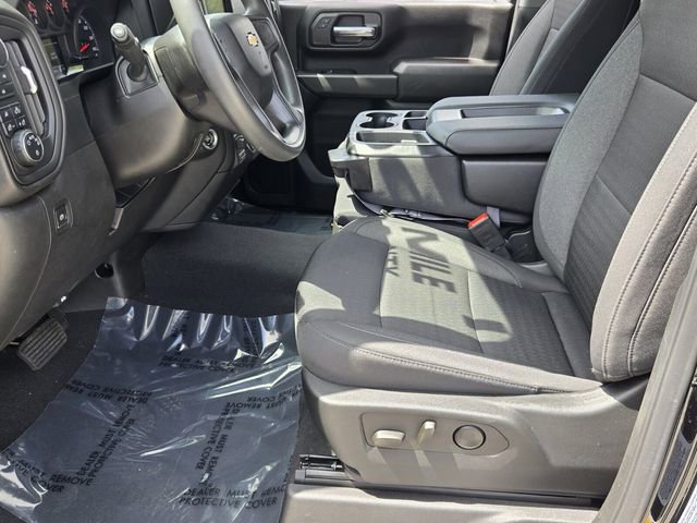 Used 2024 Chevrolet Silverado 2500 Custom w/ Custom Value Package AWD/4WD image 10