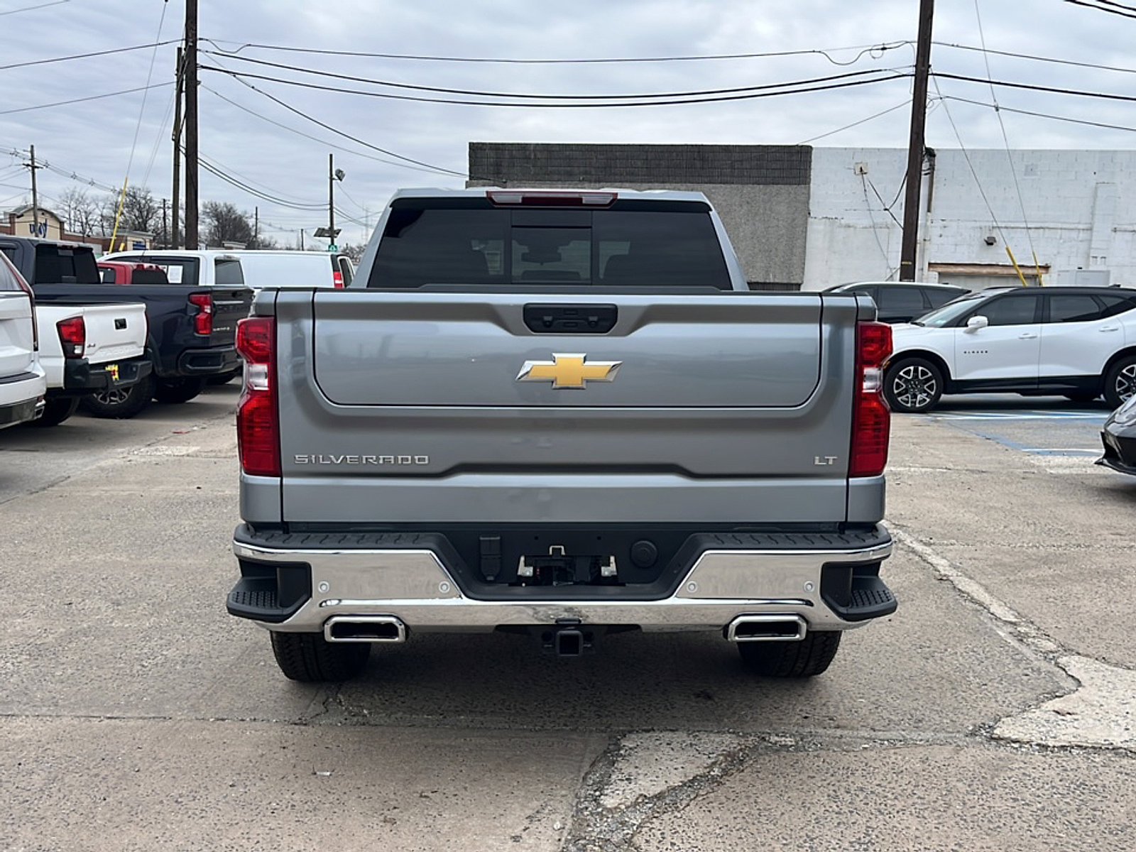 New 2026 Chevrolet Silverado 1500 LT w/ Z71 Off-Road Package AWD/4WD image 9