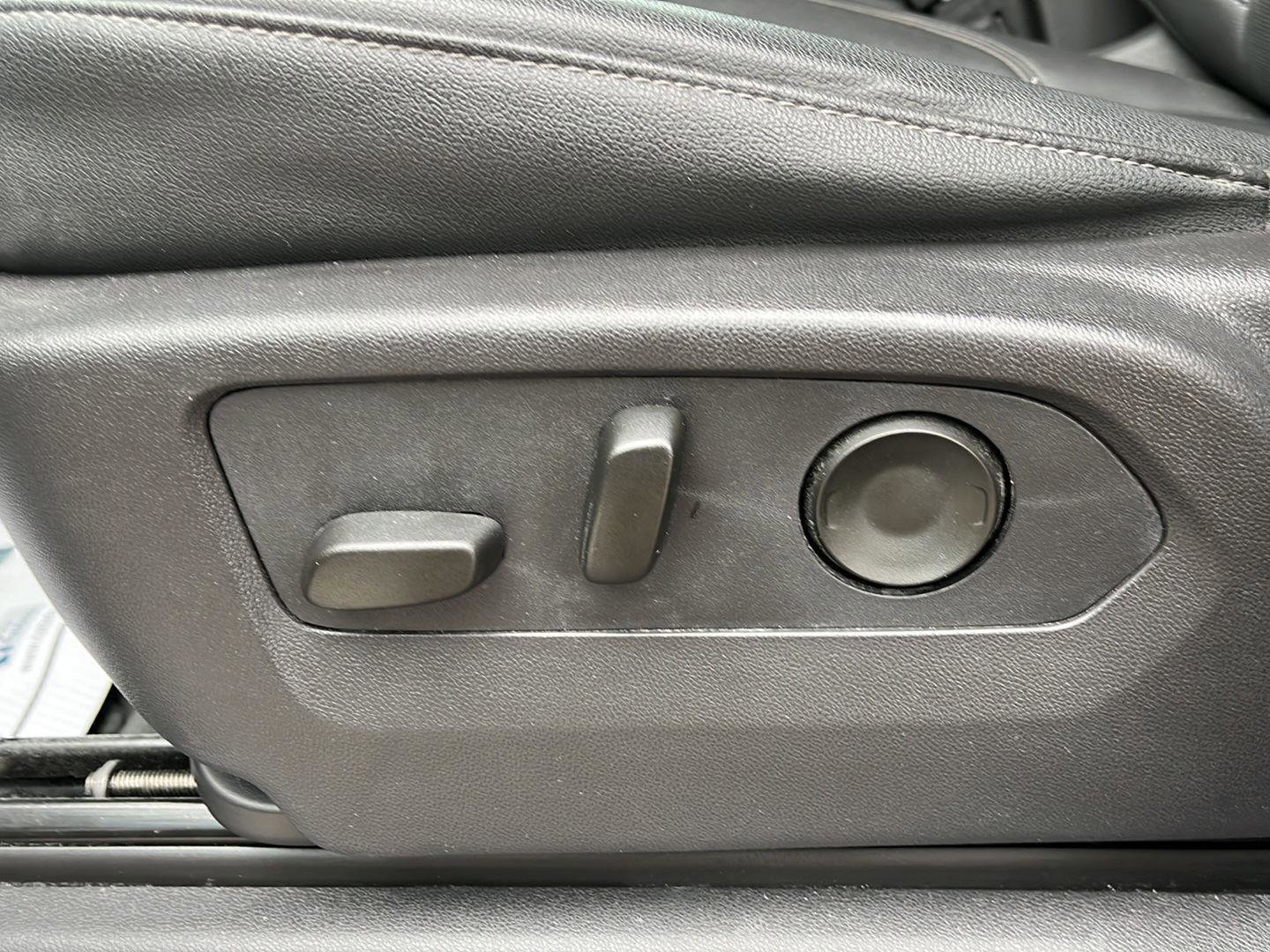 Used 2024 GMC Sierra 1500 SLT image 22