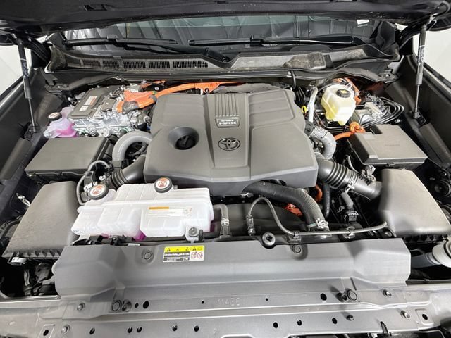 New 2026 Toyota Tundra Limited AWD/4WD image 29