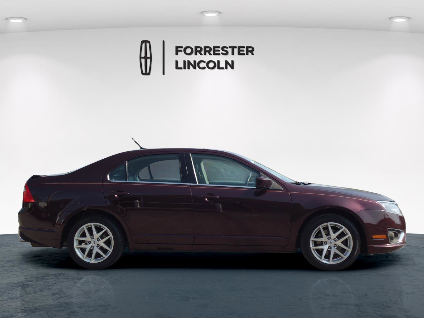 Used 2011 Ford Fusion SEL FWD image 2