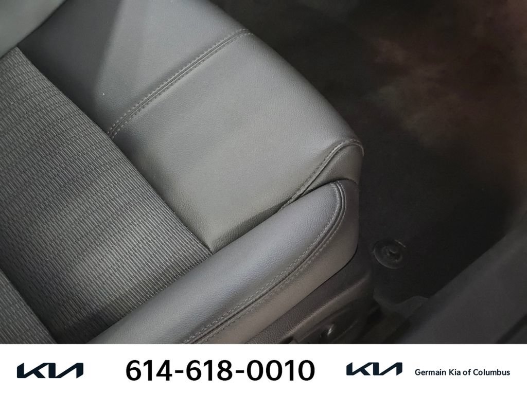 Used 2015 Chevrolet Impala LT w/ Convenience Package FWD image 26