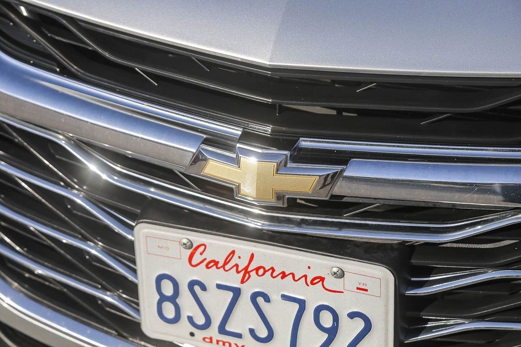 Used 2021 Chevrolet Malibu LT FWD image 5