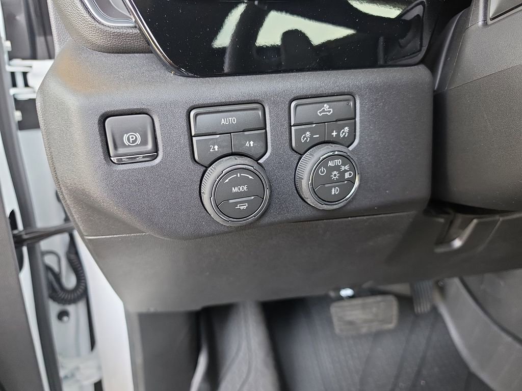 New 2026 Chevrolet Silverado 1500 RST w/ Redline Edition AWD/4WD image 20