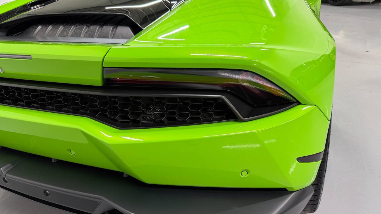 Used 2015 Lamborghini Huracan LP 610-4 AWD/4WD image 11
