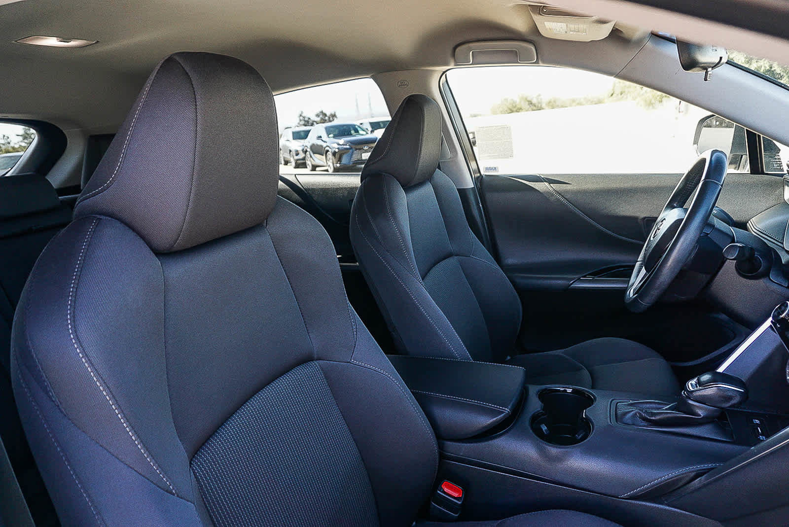 Used 2021 Toyota Venza LE w/ Carpet Mat Package (TMS) AWD/4WD image 19