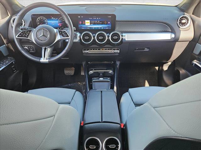 Used 2026 Mercedes-Benz GLB 250 image 16