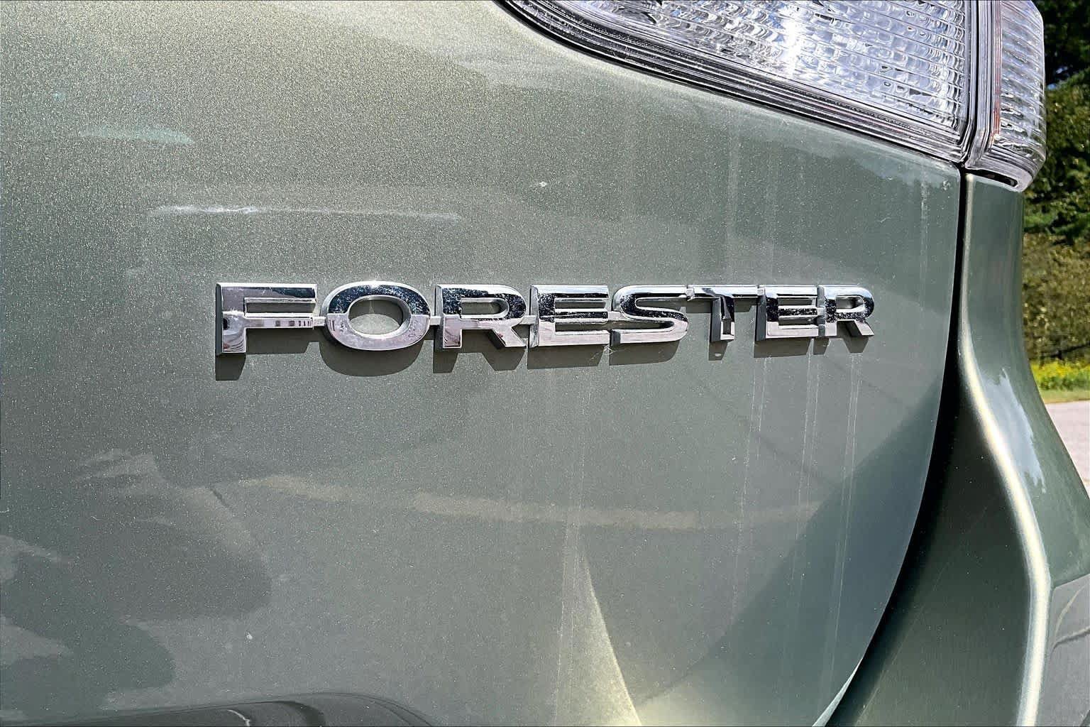 Used 2021 Subaru Forester Limited AWD/4WD image 9