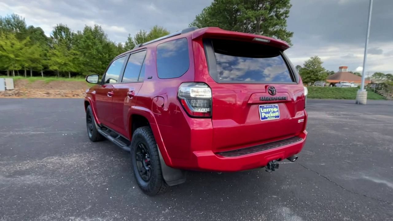Used 2023 Toyota 4Runner SR5 Premium w/ Moonroof Package RWD image 7