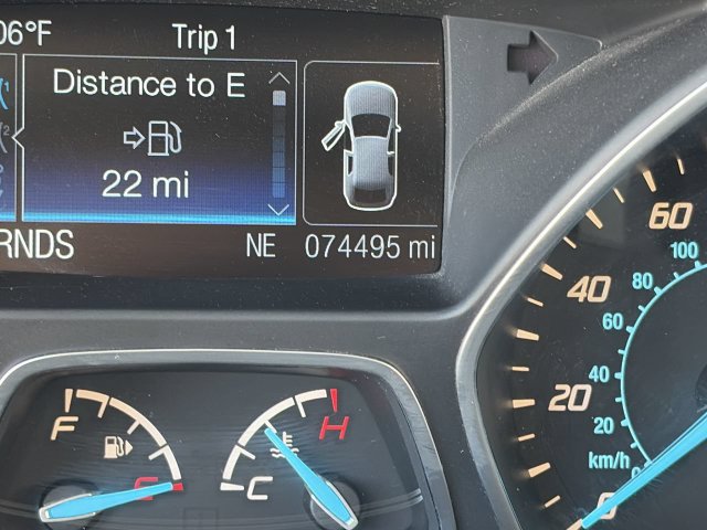 Used 2015 Ford Escape SE w/ Equipment Group 201A FWD image 26