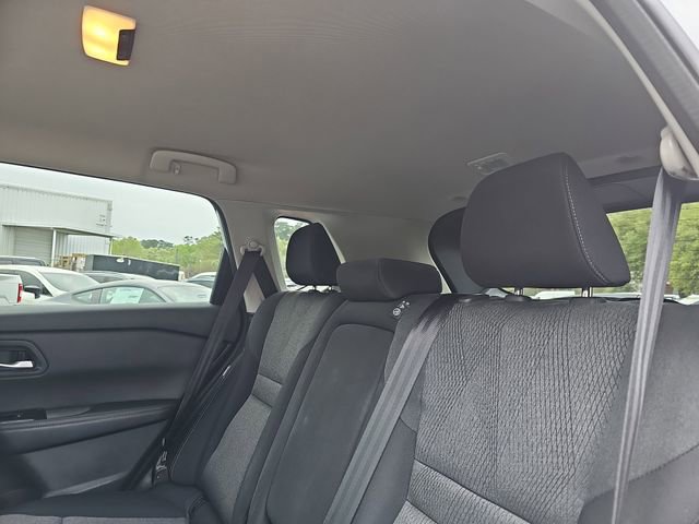 Used 2025 Nissan Rogue SV image 14