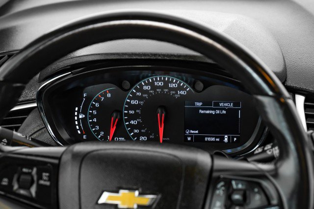 Used 2019 Chevrolet Trax LT w/ LT Convenience Package image 16