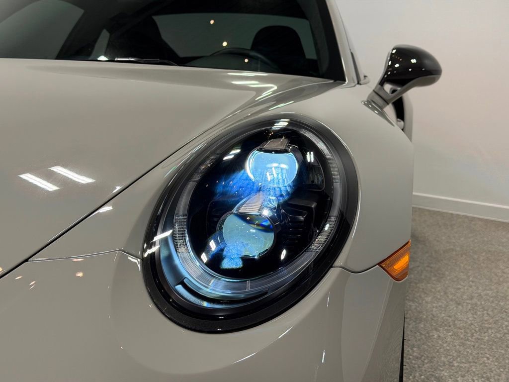 Used 2019 Porsche 911 Turbo S AWD/4WD image 3