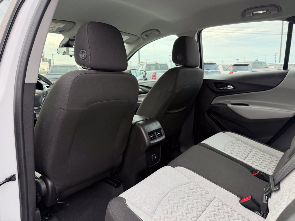 Used 2024 Chevrolet Equinox LS w/ Driver Confidence II Package FWD image 27
