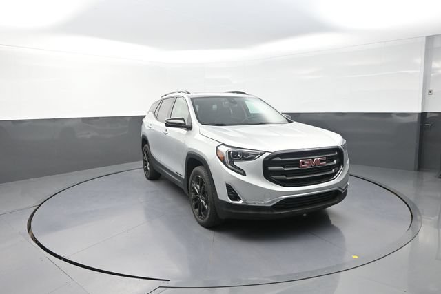 Used 2021 GMC Terrain SLT w/ Elevation Edition AWD/4WD image 2