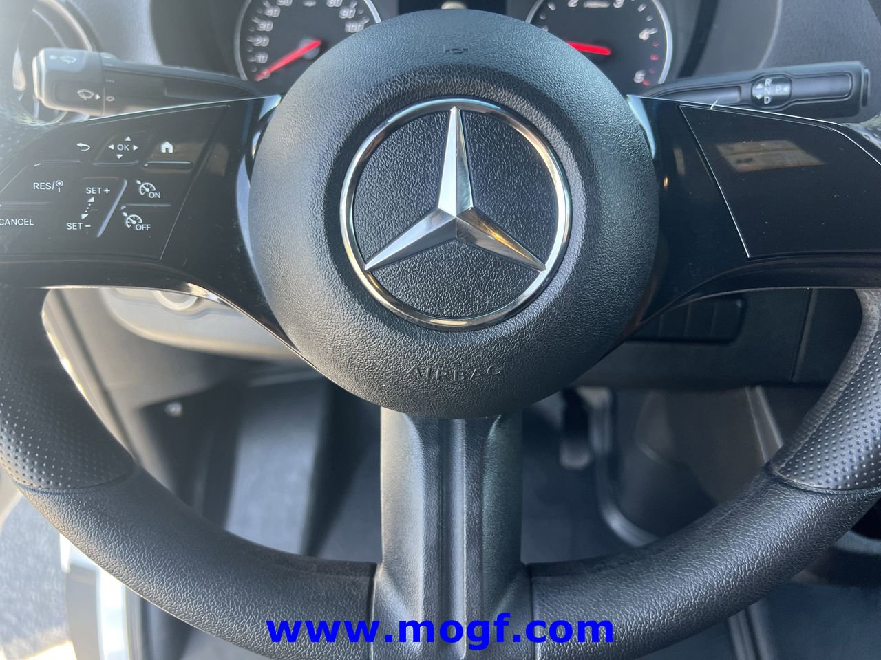 Used 2025 Mercedes-Benz Sprinter 2500 image 11