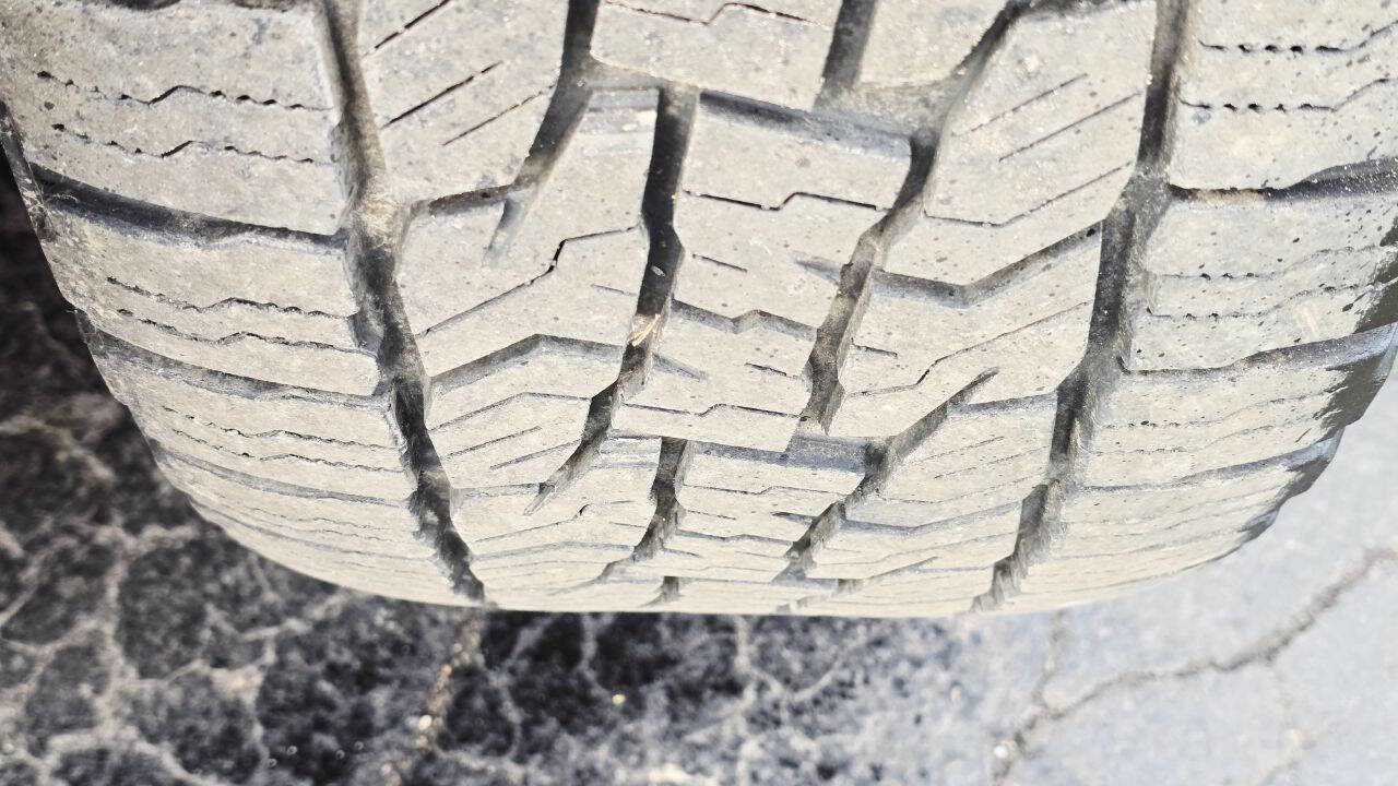 Used 2018 Ford Explorer Sport image 37