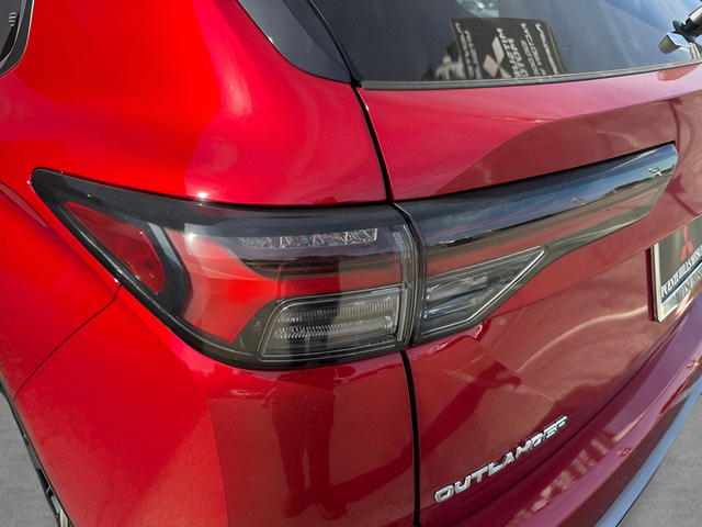 New 2026 Mitsubishi Outlander SEL FWD image 33
